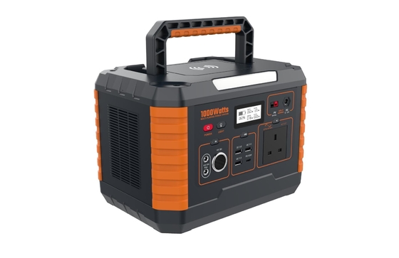 303Wh ポータブル発電所 屋外 3.8kg 60W AC 入力 12-26V/4A ソーラー充電